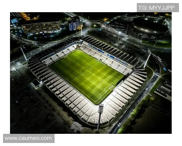 全球足球巨星竞技场：解析当代足坛五大明星的成就与未来走势